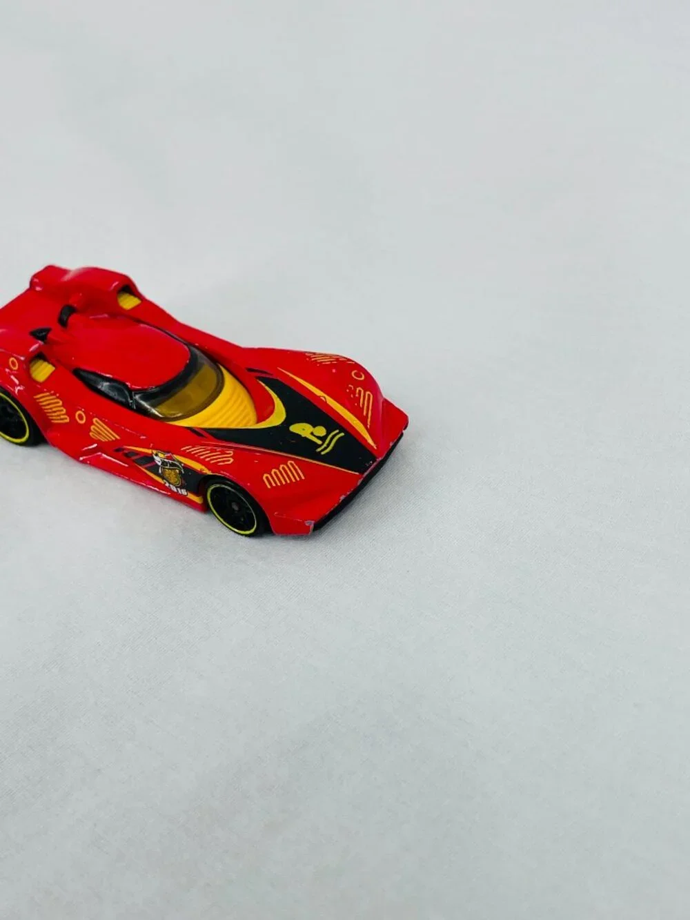 Vintage 2009 Hot Wheels Scoopa Di Fuego Red Dicast Yellow and Black Limited